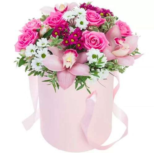 Коробка цветов в нежно-розовом цвете