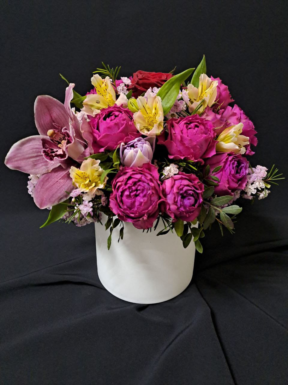 Коробка цветов микс.